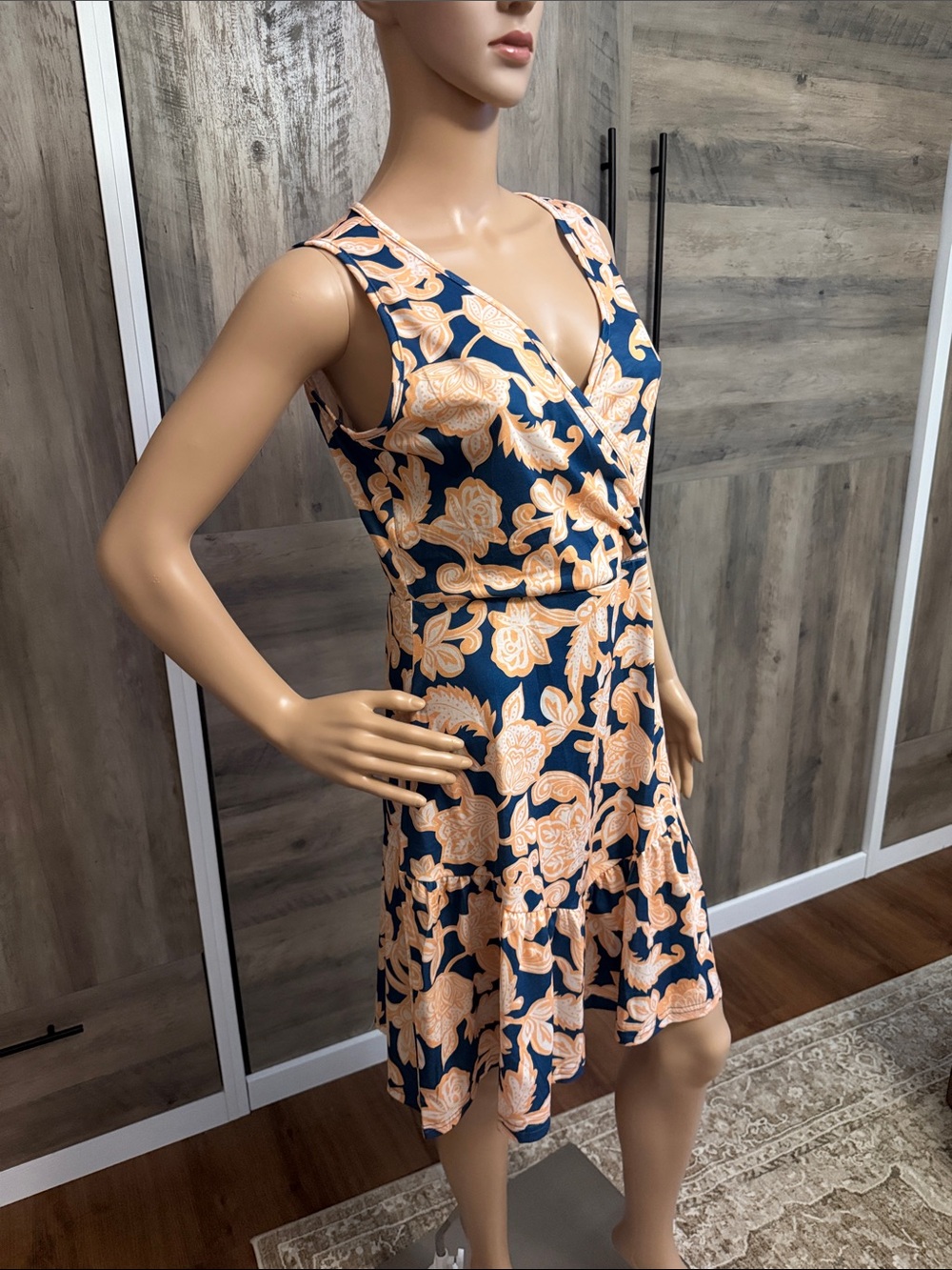 Women’s Navy and Peach Floral Sleeveless Dress